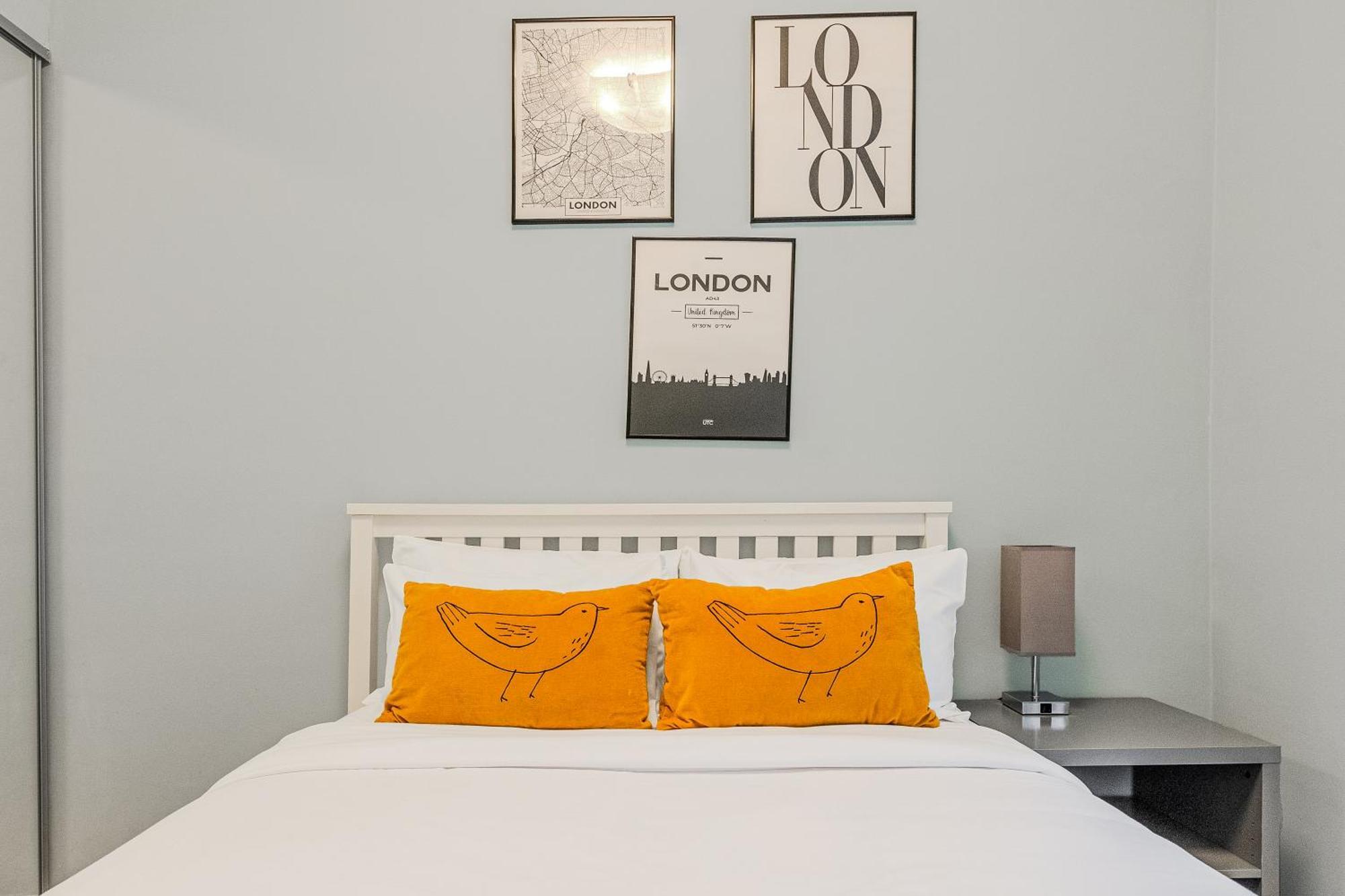 Stunning Central 2Br Flat Btw Soho & Covent Garden London Exterior photo